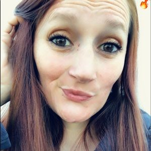 Meet your Posher, Alisha